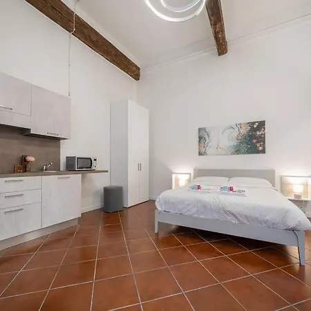 Ghirlandina - Fantastico Loft In Centro Citta Lägenhet