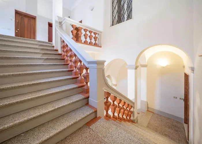 Ghirlandina - Fantastico Loft In Centro Citta Apartamento *